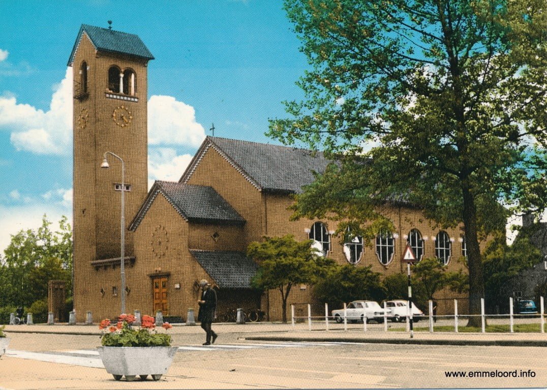 Kerk-Hoeksteen29.jpg Kerk-Hoeksteen29.jpg